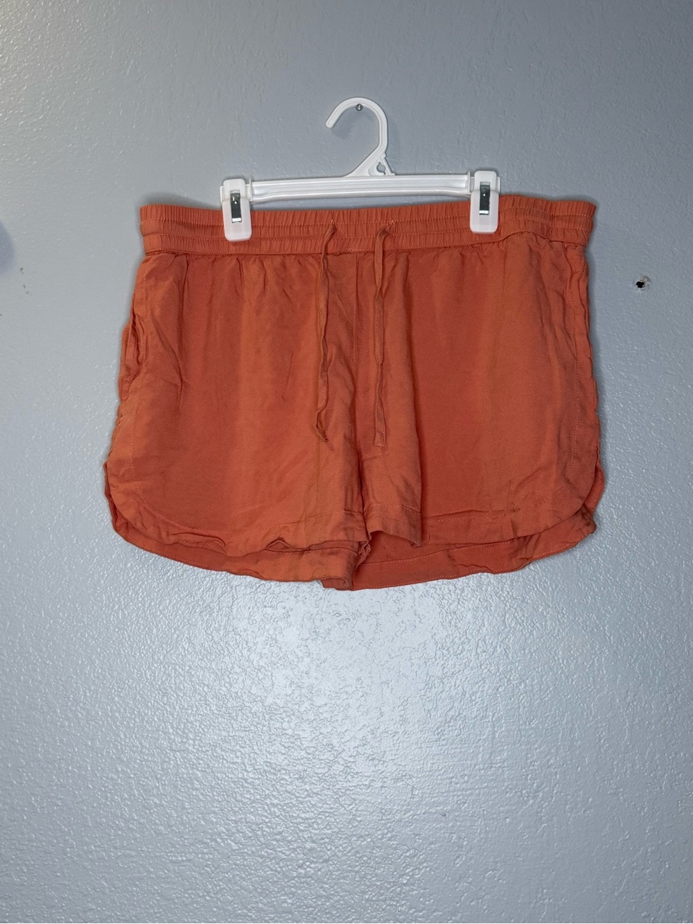 Salt Life Coral Lightweight Shorts